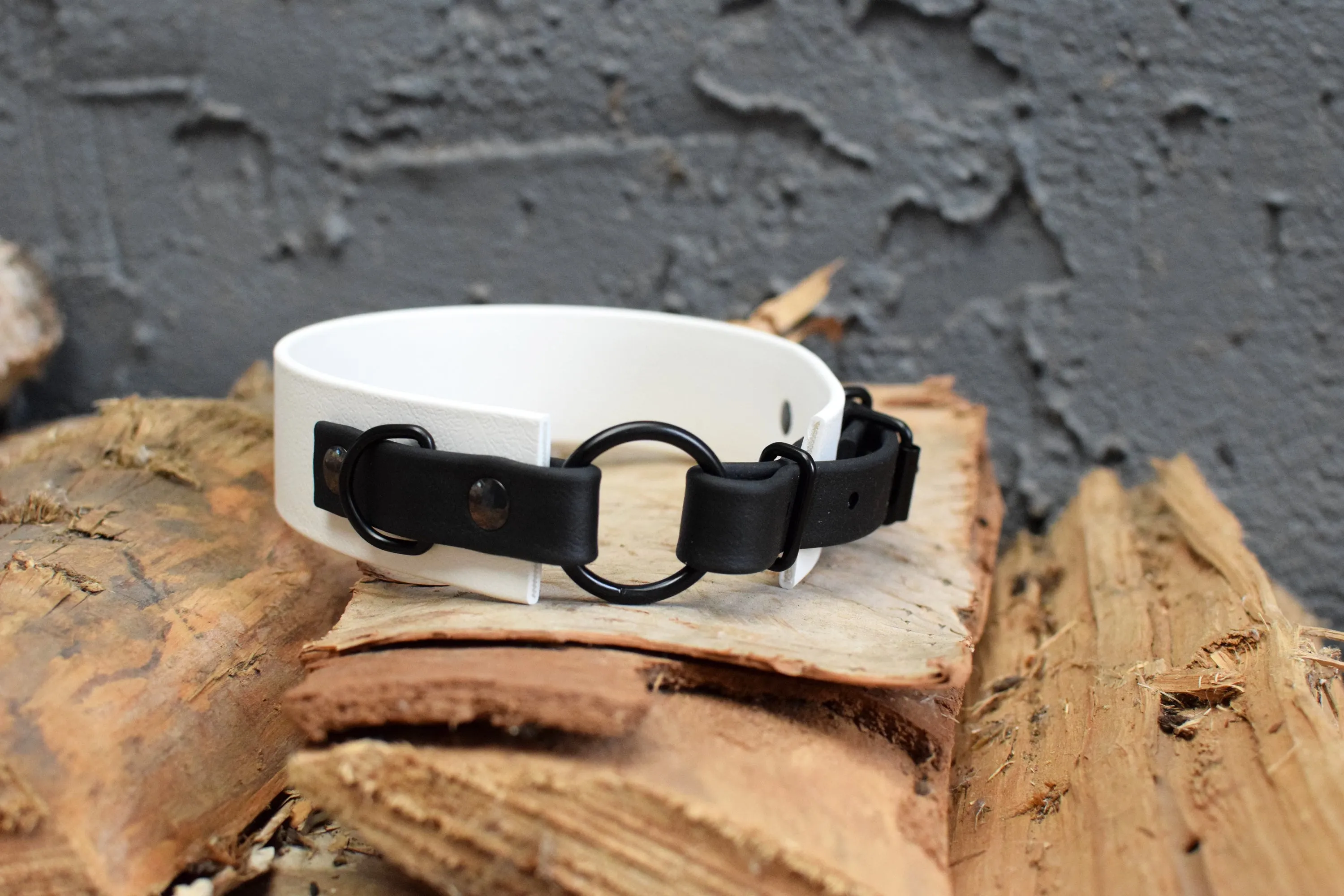 LUCI COLLECTION - White & Black Osgiliath Biothane Dog Collar